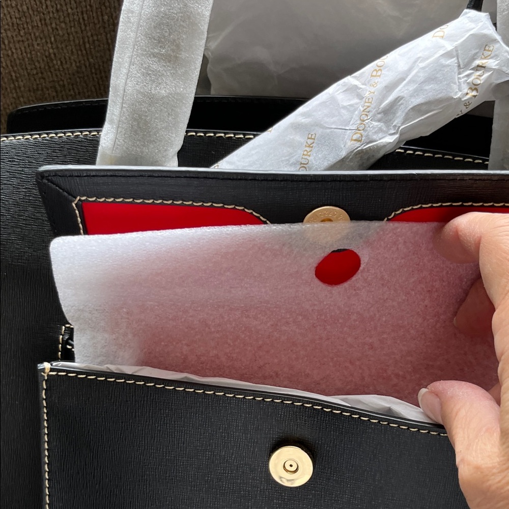 Dooney & Bourke Florentine Leather Shoulder Bag Factory Packaging - Picture 5 of 8